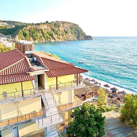 Apartment Potam'sea Bliss 35- Front, Sun Beds&parking Himarë