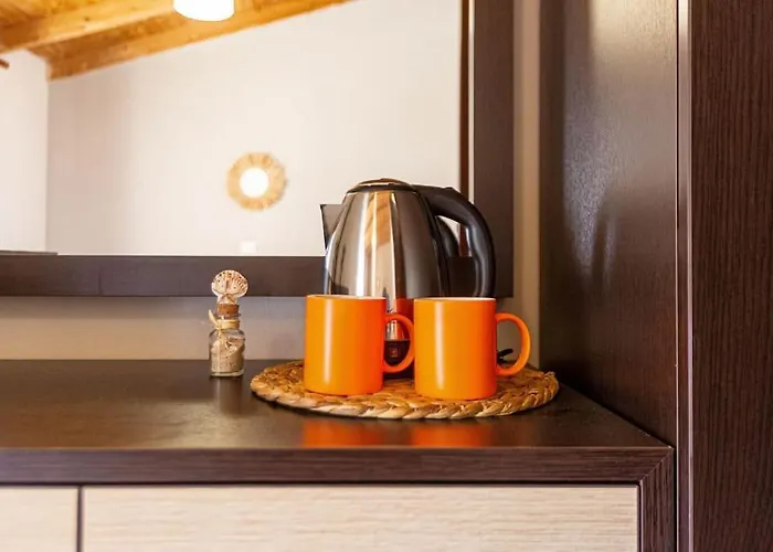 Potam'sea Bliss 35- Front, Sun Beds & Parking * ヒマラ